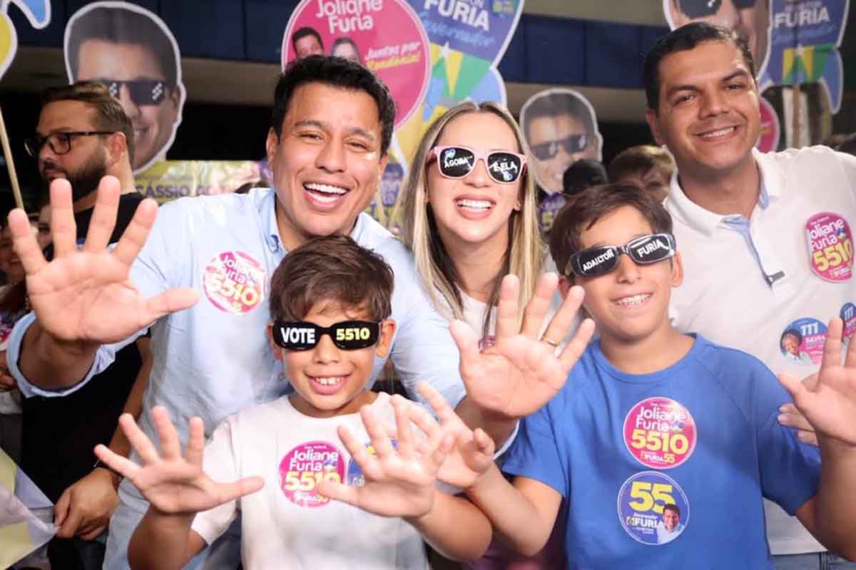 Em terra natal, Furia arrasta multidão e reforça campanha em Cacoal