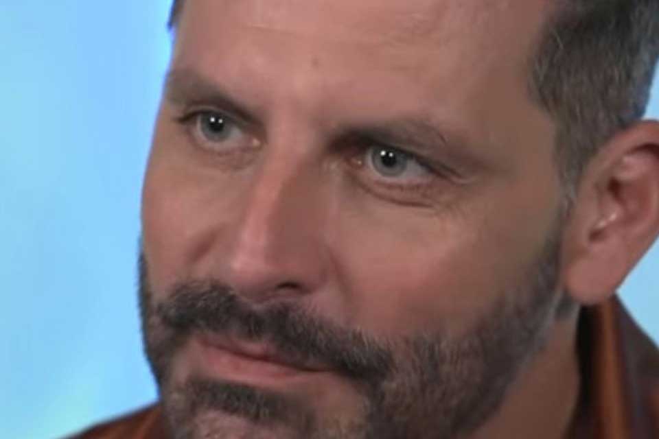 Henri Castelli nega fortuna milionária após rumores e diz: “Se procurar na minha conta não tem R$ 50”