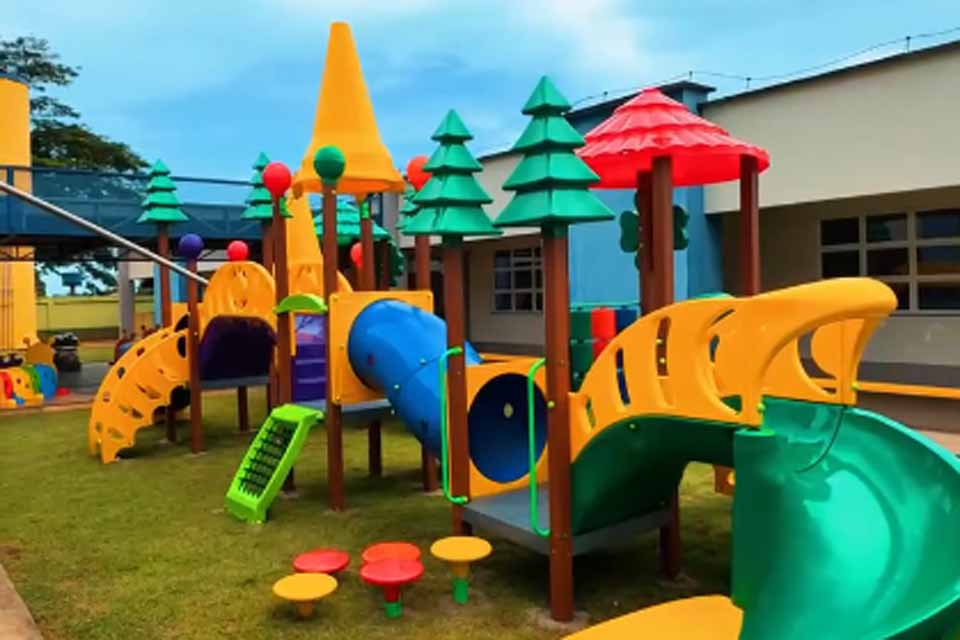 Prefeitura organiza creches e Escola Simone com novos espaços recreativos e a aquisição de brinquedos pedagógicos