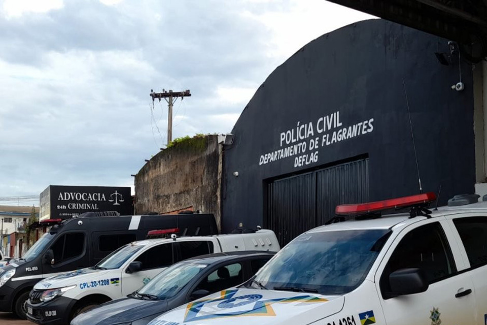 Jovem é preso furtando carne em supermercado na zona leste