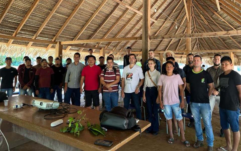 Campus Cacoal e Semagri realizam oficina de capacitação em cacauicultura para o povos indígena Suruí