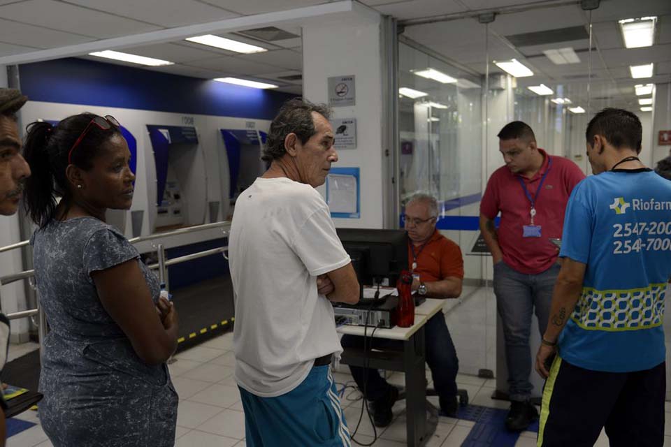 Nascidos em setembro podem sacar auxílio emergencial a partir de hoje