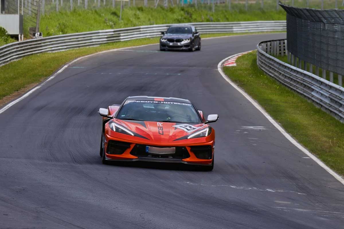 Track day para iniciantes: O que preparar no carro antes da primeira volta na pista