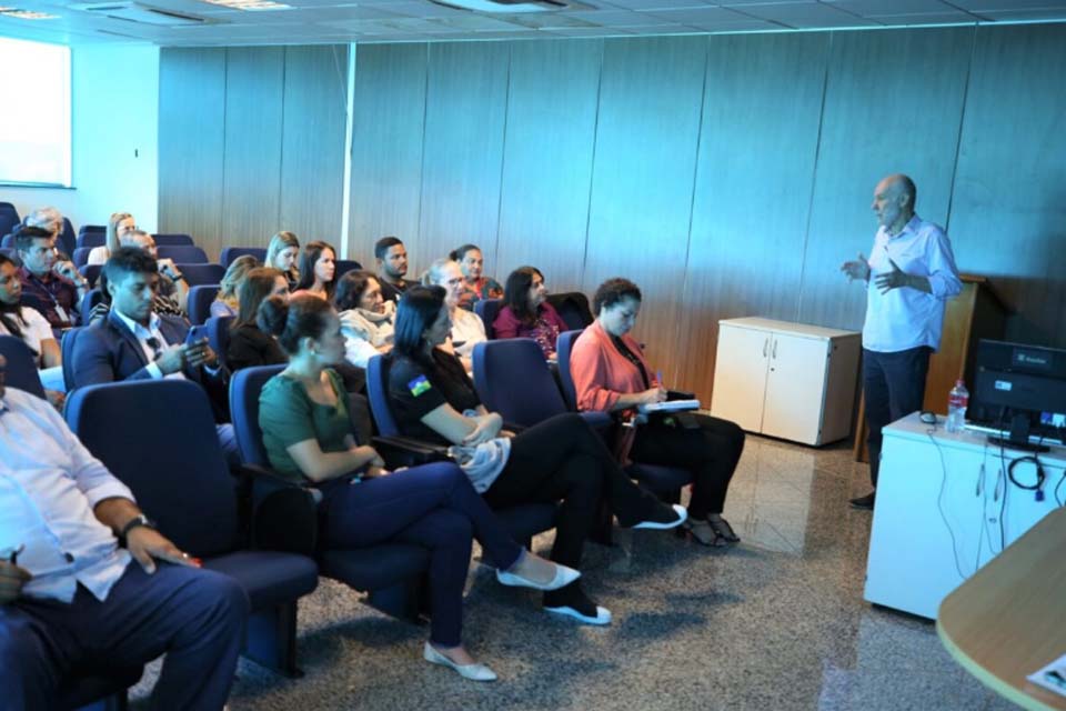 Palestra educativa orienta servidores do DER sobre o combate a todos os tipos de assédio no trabalho