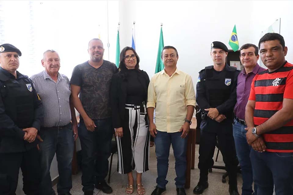 Prefeito  Wéliton Campos recebe visita do novo comandante da Polícia Militar no município