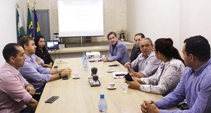 Fecomércio/RO apresenta a proposta do Desenvolvimento Aéreo às Prefeituras de Cacoal e Presidente Médici