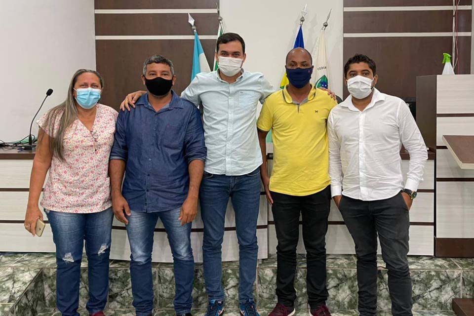 Em visita a Primavera de Rondônia,  deputado federal Expedito Netto discute liberação de emendas para o município