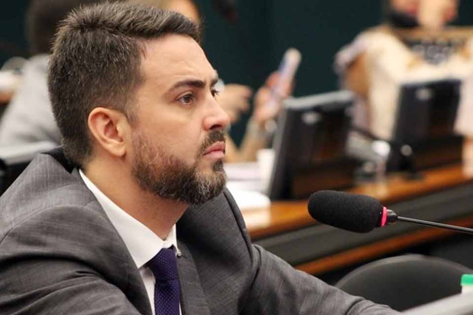 Justiça Eleitoral multa Leo Moraes por utilizar bem público a favor de sua pré-campanha a governo