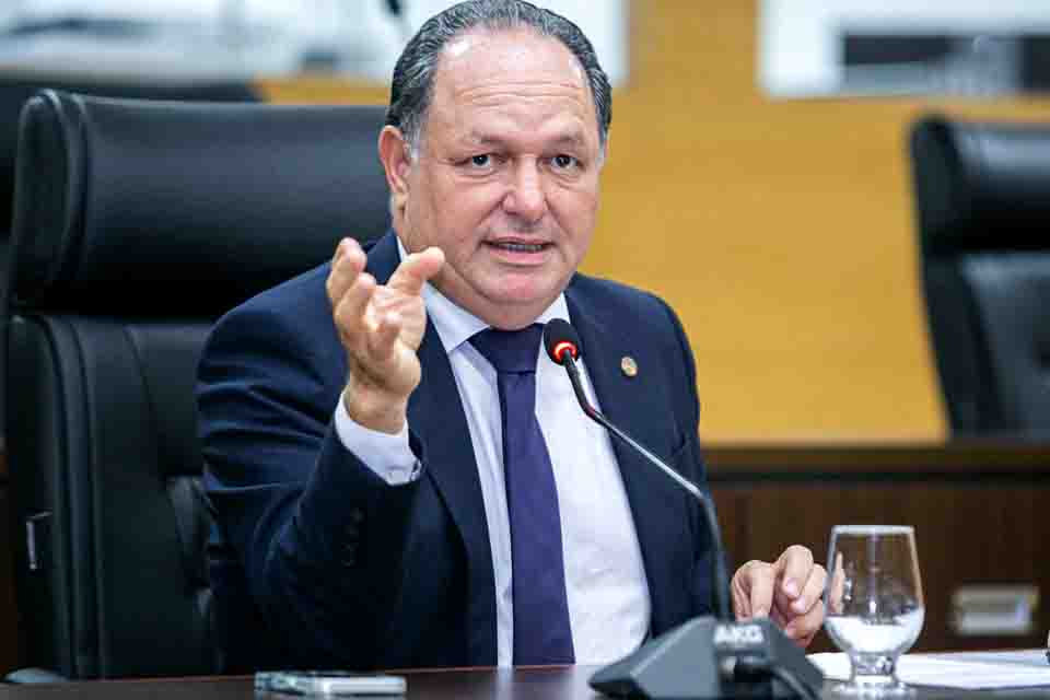 Pedro Fernandes solicita manutenção emergencial da RO-140 no trecho crítico entre Cacaulância e Distrito de Colina Verde