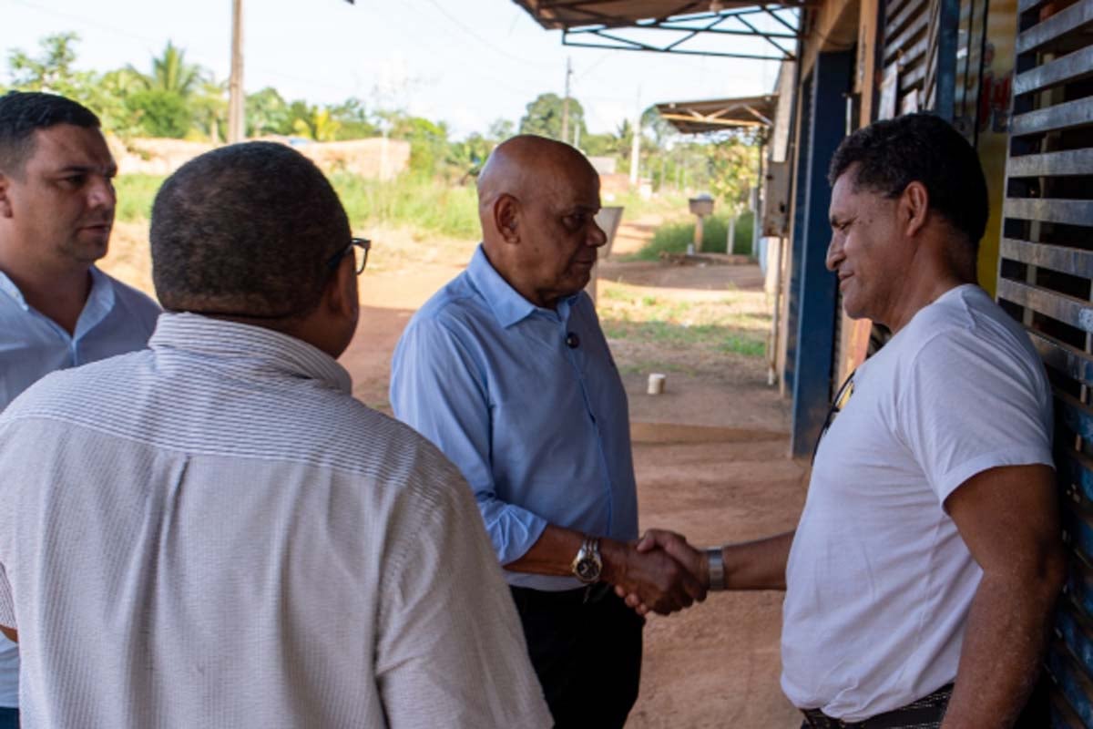 Vereador Pastor Evanildo solicita limpeza e encascalhamento da Rua Mirandão, no bairro Canaã, em Porto Velho