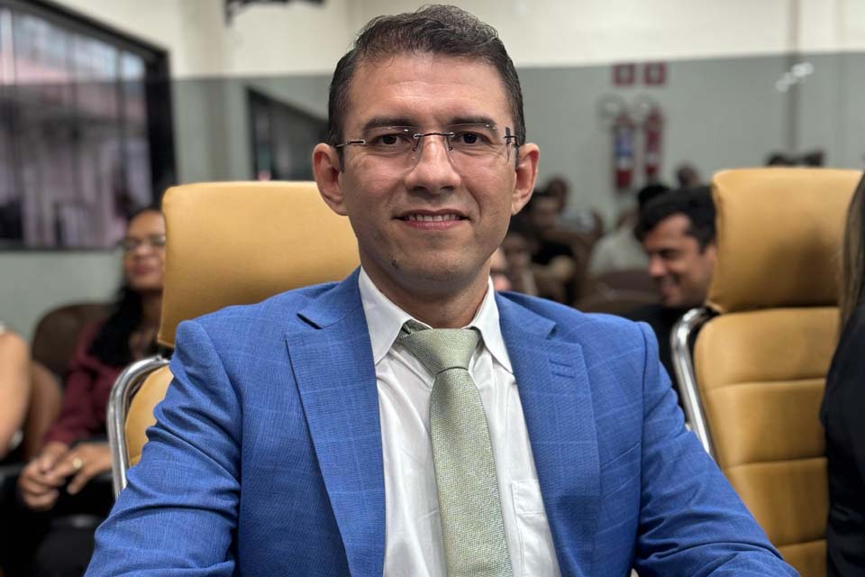 Vereador Pedro Geovar tem projeto de educação financeira nas escolas aprovado