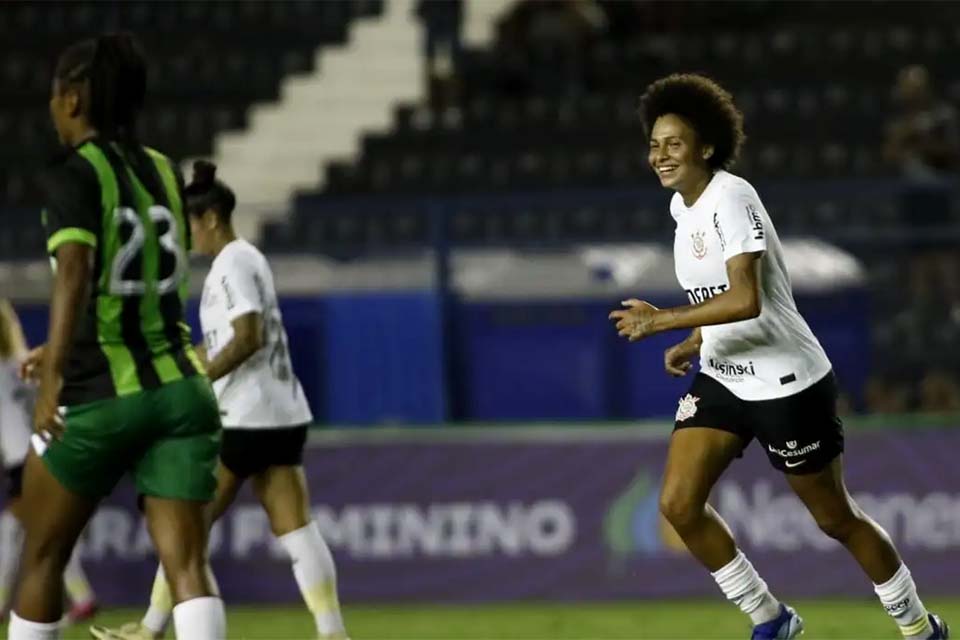 Brasileiro feminino: Corinthians goleia América para assumir liderança