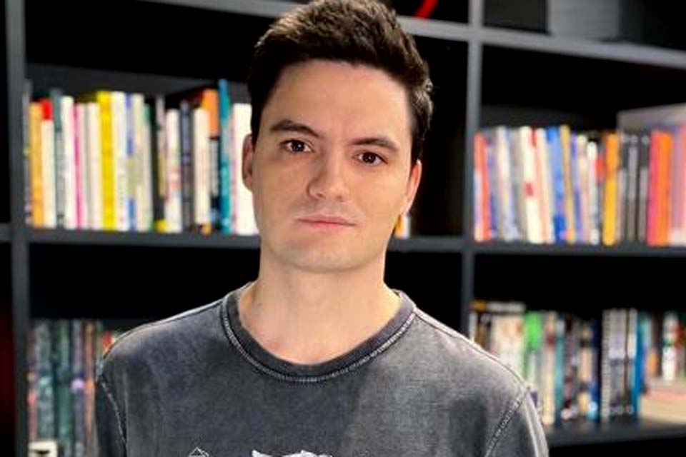 Felipe Neto deposita R$ 1.200 ao governo após ter nome solicitado no auxílio emergencial