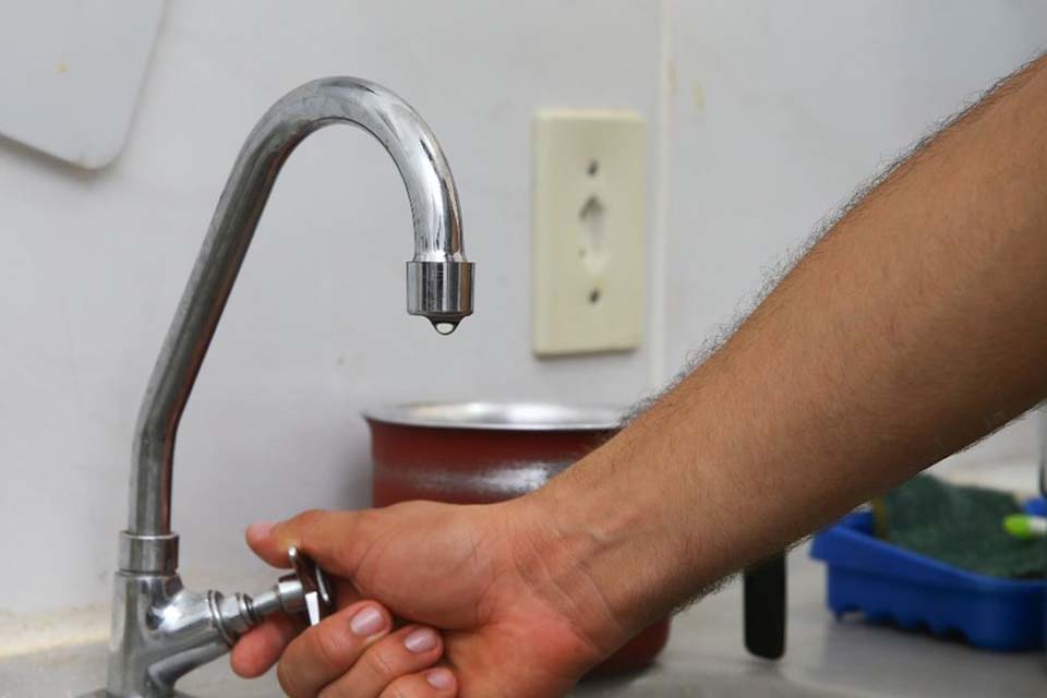 Consumidor recorre a justiça e obtém liminar para ter água em sua residência