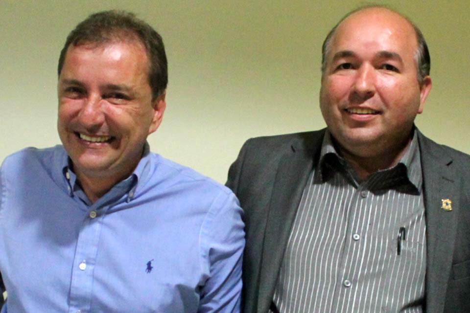 Quatro dias após Câmara autorizar a compra, Prefeitura de Porto Velho adquire 400 mil doses de vacina contra o Coronavírus