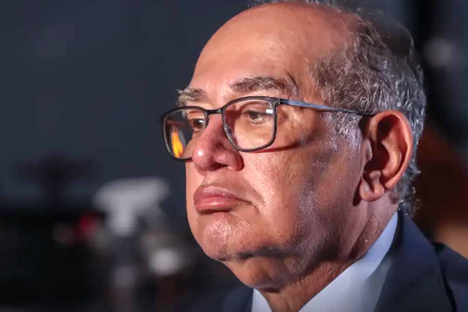 Gilmar nega pedido da AGU para reconsiderar decisão sobre impeachment