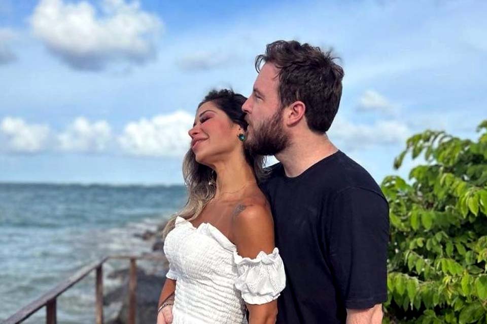 Maíra Cardi se declara para namorado Thiago Nigro: 'Esperei a vida toda por você'