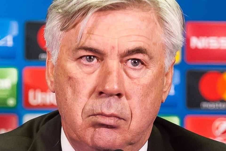 Carlo Ancelotti renova com o Real Madrid e fica distante da Seleção Brasileira