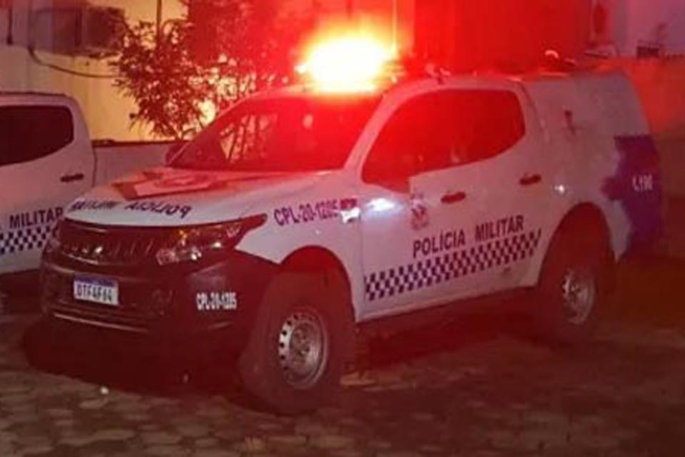 Homem é preso após usar criança para esconder droga em residência 