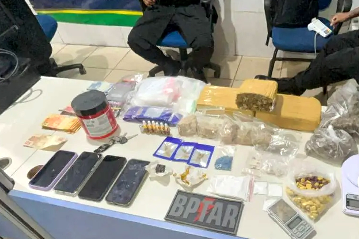 Casal é preso com três quilos de maconha e diversas substâncias sintéticas