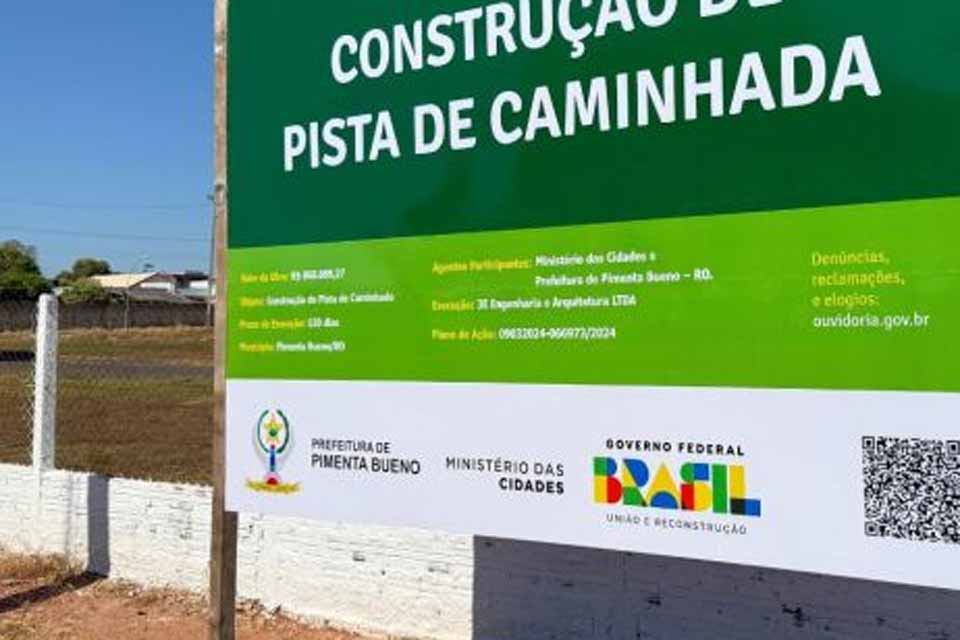 Prefeitura assinou a ordem de serviço para a construção de uma nova pista de caminhada