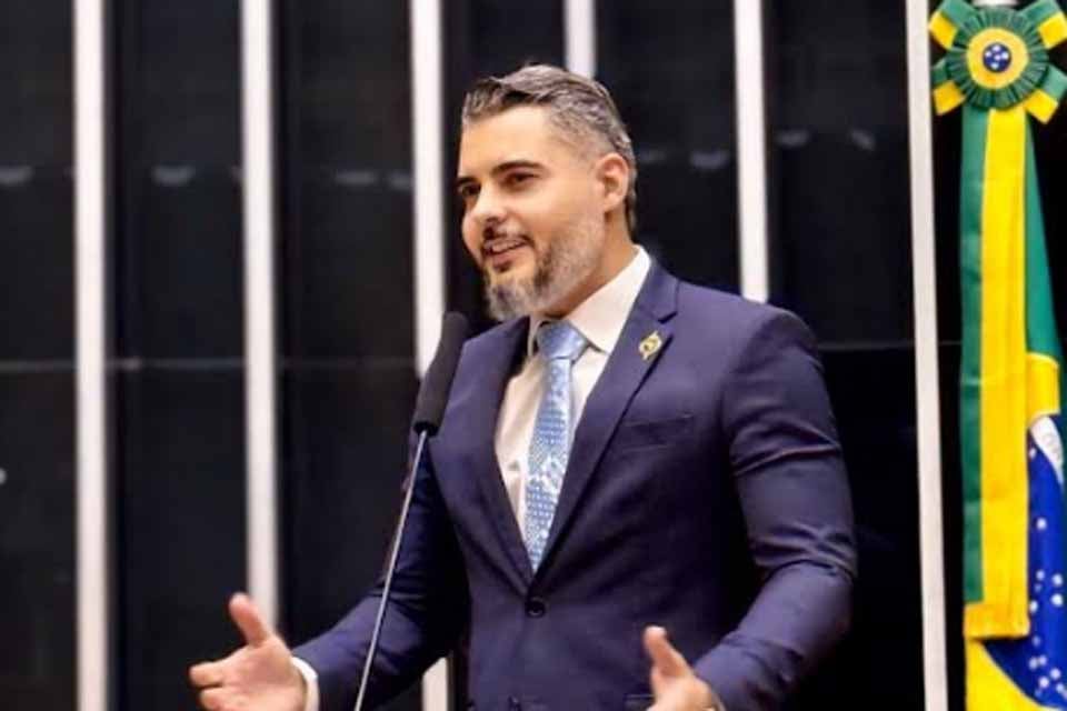 Deputado Thiago Flores aprova relatório que reforça sistema de alertas meteorológicos 