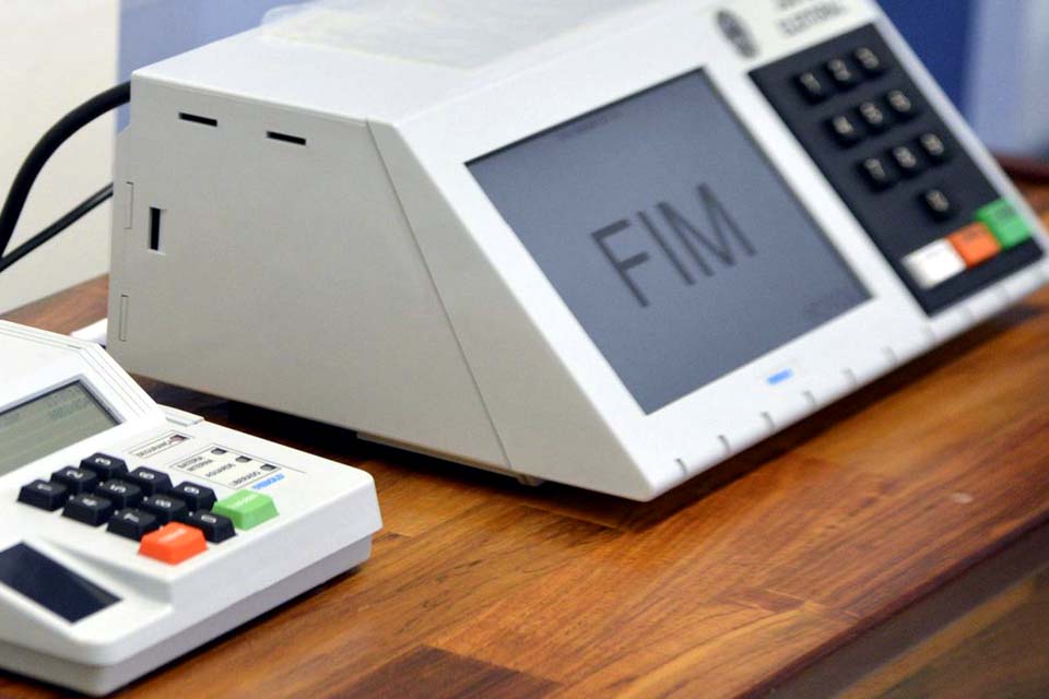 Empresas entregam novas propostas para fabricação de urnas eletrônicas