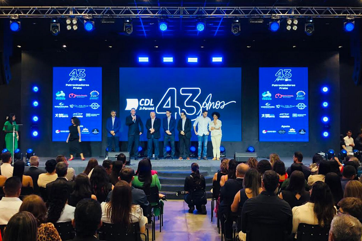 CDL Ji-Paraná celebra 43 anos com noite de palestras e conexão entre associados