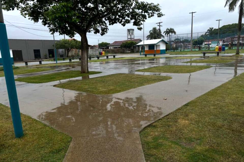 Obras de revitlização da praça municipal de Vale do Paraíso são concluídas