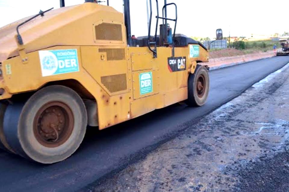 Prefeitura faz parceria com DER realização da “Operação Tapa Buraco”