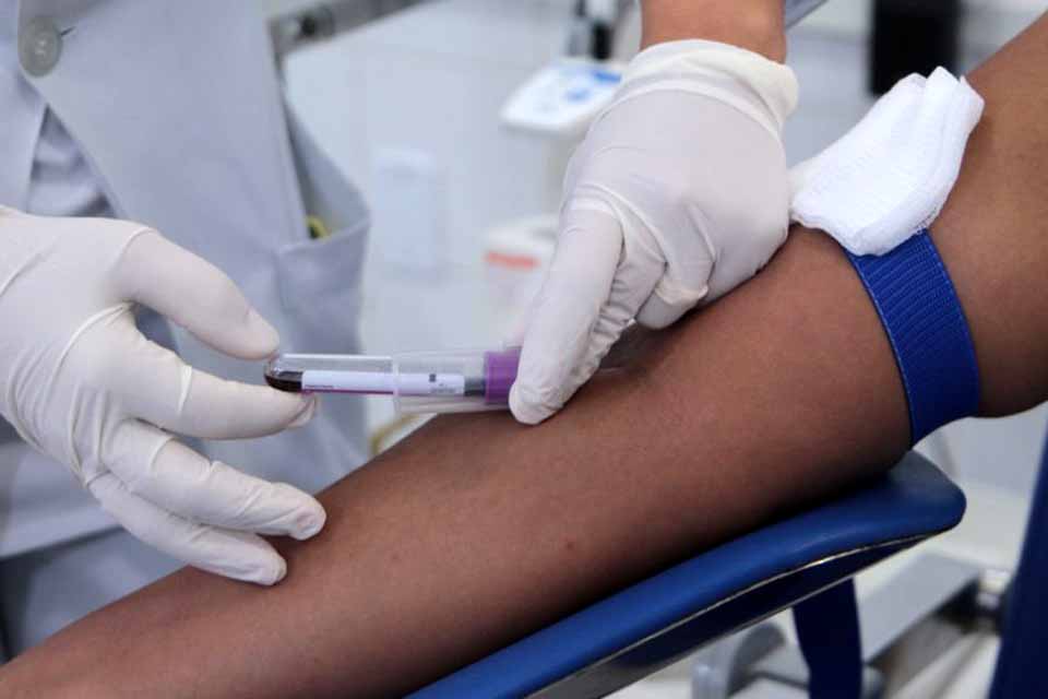 Fhemeron incentiva doadores de sangue a fazerem cadastro para doações de medula óssea