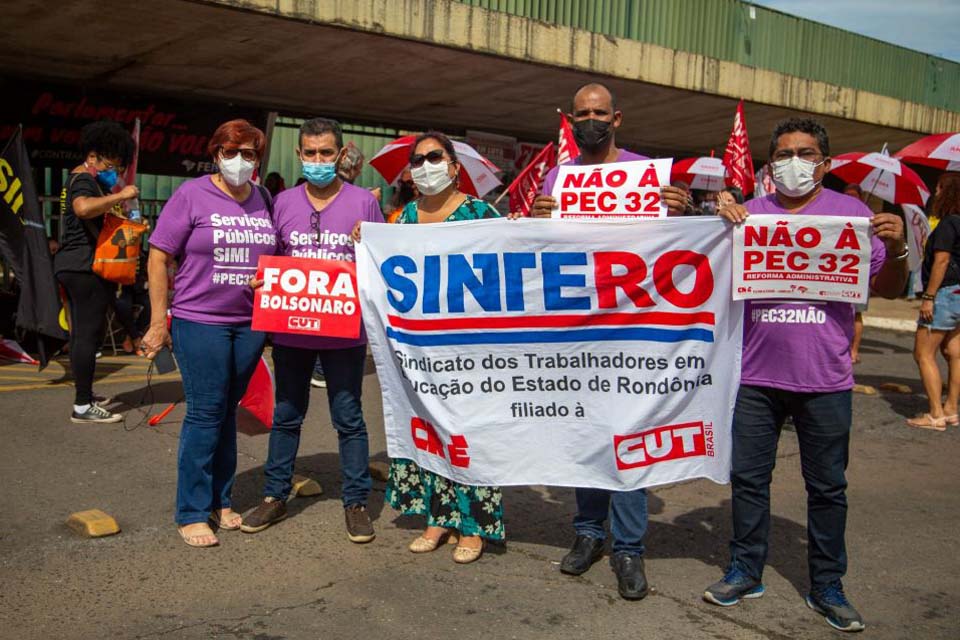 SINTERO participa de mobilização em Brasília contra a retirada de direitos que desvalorizam a educação pública
