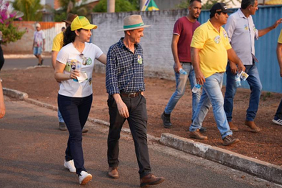 Senador eleito Jaime Bagattoli agradece votação e destaca importância da esposa em sua vitória