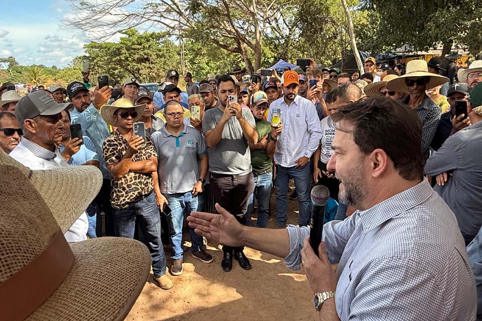 Presidente da Assembleia Alex Redano manifesta apoio durante paralisação na BR-364