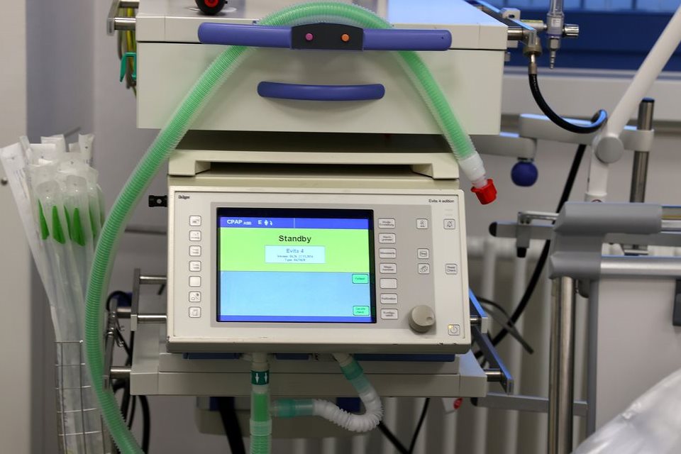 Fundo para abastecer hospitais da UFRJ já arrecadou R$ 800 mil