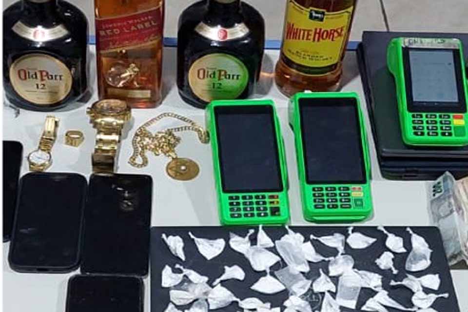 Polícia Militar fecha conveniência da droga em Porto Velho