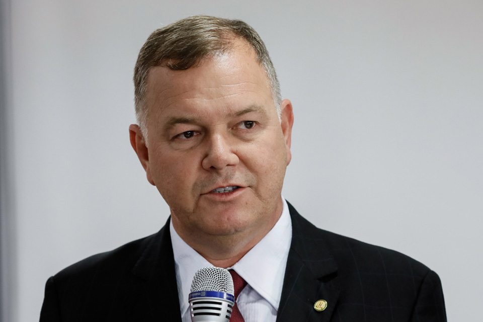 Deputados divergem sobre medida provisória que muda regras para a regularização fundiária