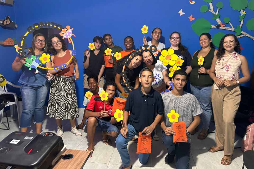 Projeto universitário promove conscientização sobre perigos digitais no CRAS Jardim dos Migrantes