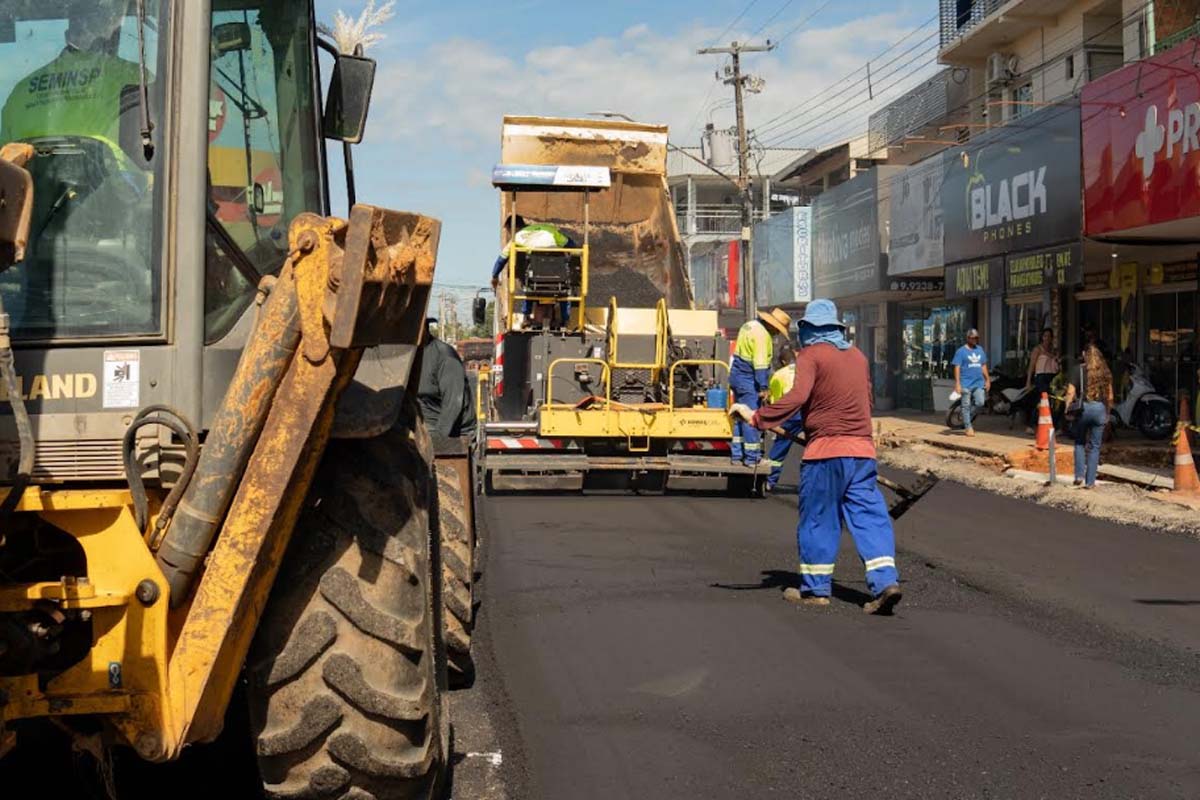 Obras em ritmo acelerado: Prefeitura inicia asfaltamento em trecho duplicado da avenida Marechal Rondon