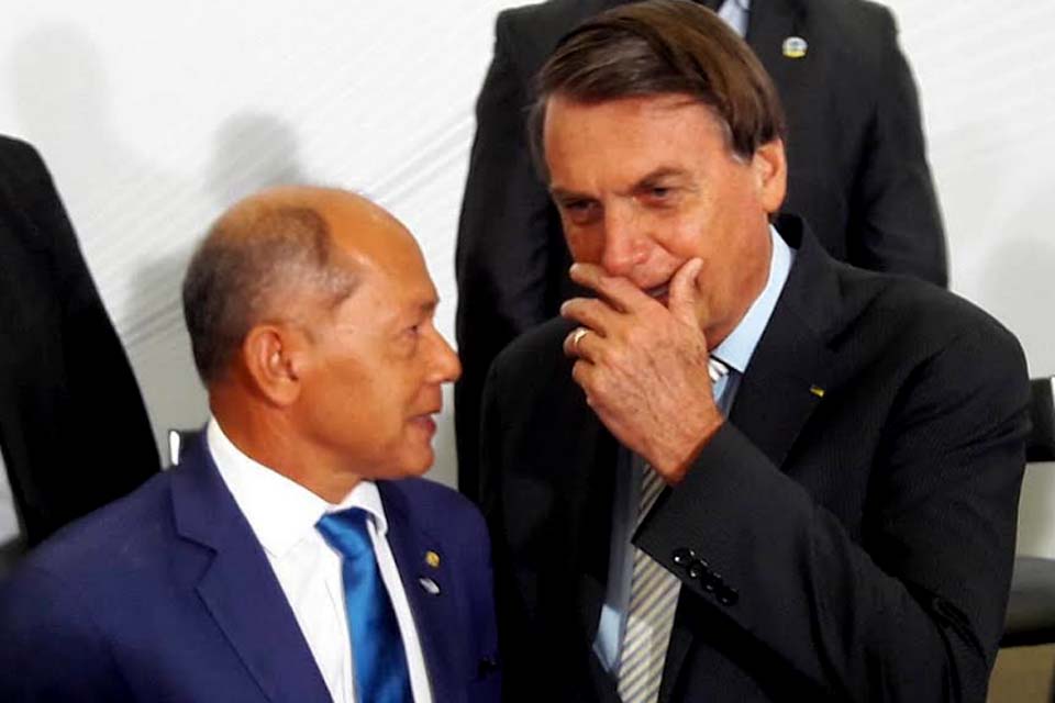 Bolsonaro acata pedido do deputado Chrisóstomo e nomeia João Bosco da Federal para ser coordenador da pauta no estado