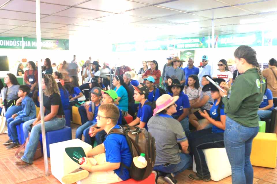 Ciclo de oficinas técnicas com palestras sobre monilíase e serviços de inspeção tem início na Rondônia Rural Show