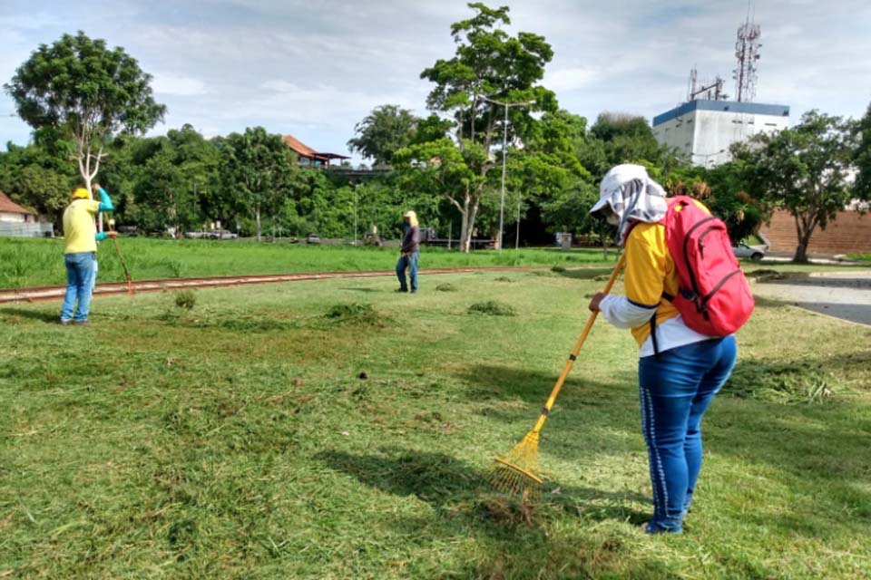 Complexo Madeira Mamoré em Porto Velho recebe limpeza para ganhar decoração de Natal