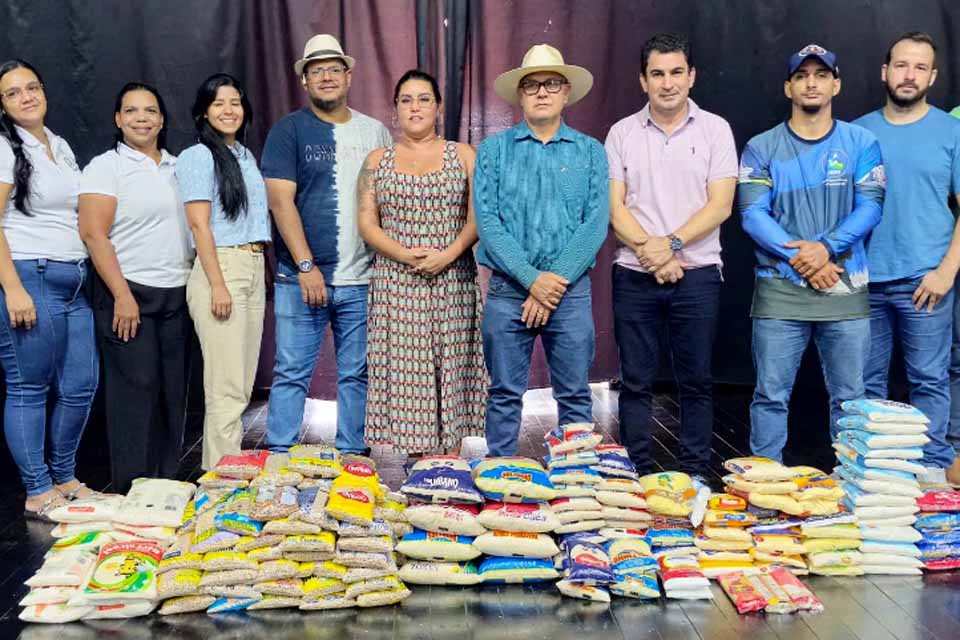 Prefeitura realiza a entrega 180 kg de alimentos não perecíveis ao Banco de Alimentos do município