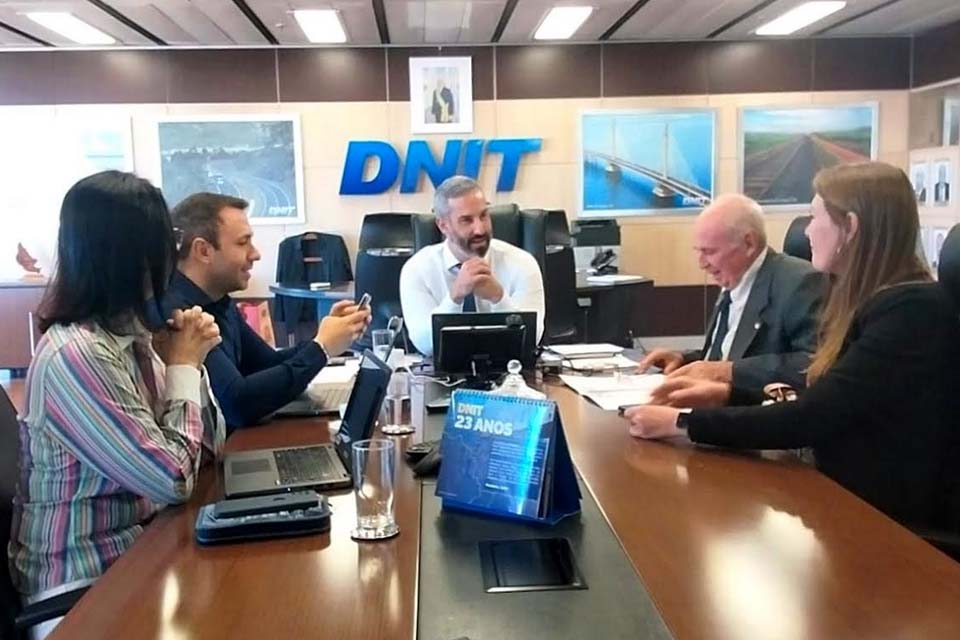 Deputada Gislaine Lebrinha solicita ao DNIT obras de melhorias nas BR-364 e BR-429