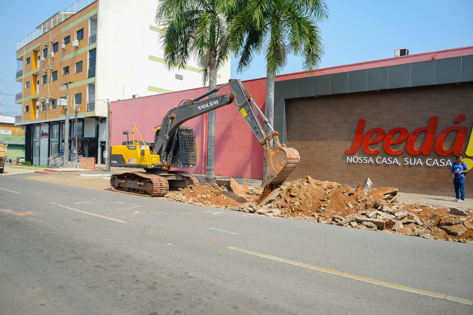 Iniciado obras de duplicação da avenida 6 de Maio em Ji-Paraná; alargamento da via irá acontecer em duas etapas