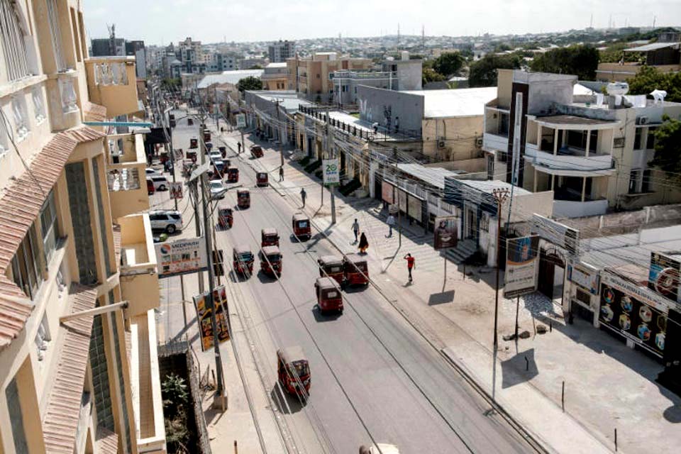 Quatro mortos em ataque do Al-Shabab contra hotel na Somália