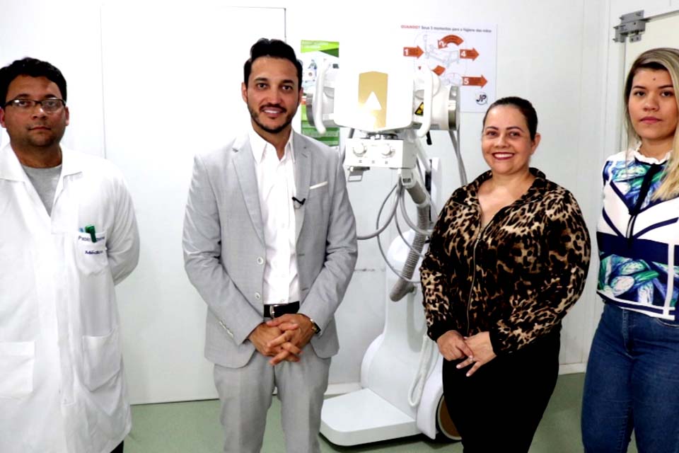 Em visita técnica ao Samd, secretário ouve servidores e faz entrega de novo equipamento para a Assistência Médica Intensiva