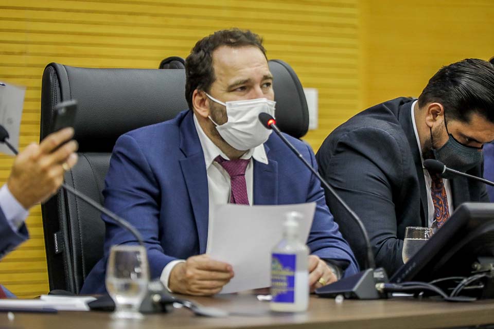 Presidente da Assembleia Legislativa, deputado Alex Redano destaca empenho de R$ 500 mil para recuperação de estradas em Monte Negro