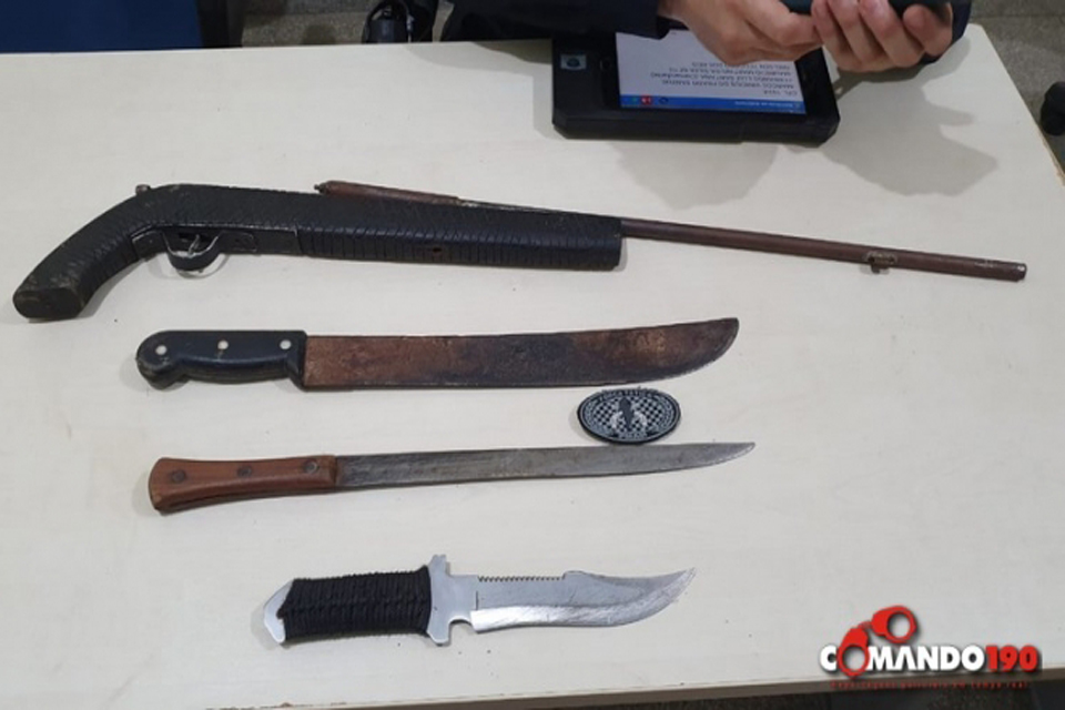 Adolescentes que estavam fazendo arrastão são apreendidos pela PM