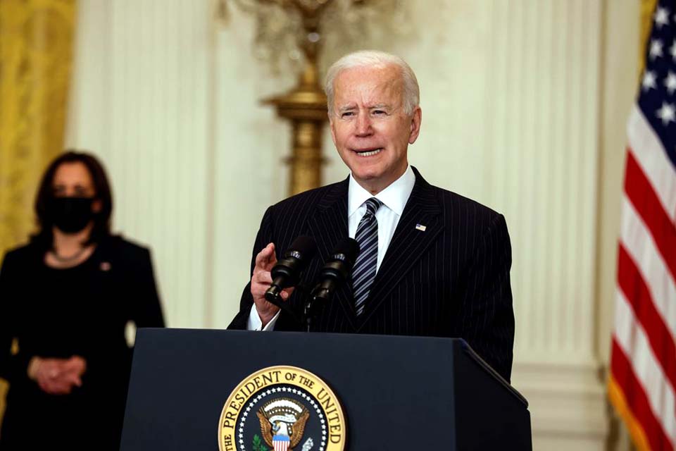 EUA: Biden sanciona criação de feriado para marcar fim da escravidão